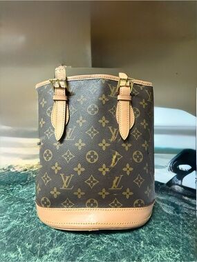 Louis Vuitton Monogram Bucket Bag in Brown and Tan Leather Trim